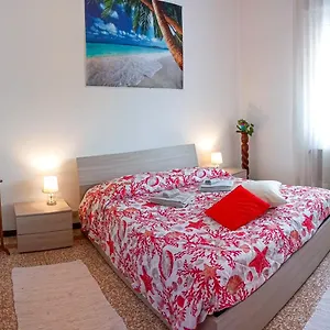 Apartament Ampio Vicino Al Centro Di Treviso, Parcheggio Gratuito, Treviso
